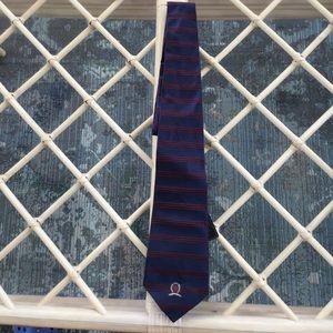 Tommy Hilfiger men’s tie classic striped navy blue